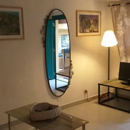 La Framboise Apartment *